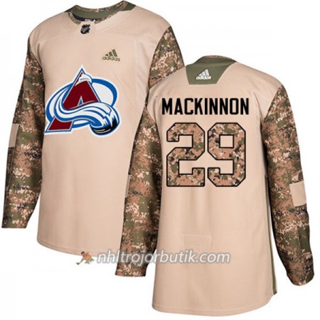 Män Ishockey Colorado Avalanche Tröja Nathan MacKinnon 29 Adidas 2017-2018 Camo Veterans Day Practice Authentic